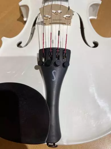Harlequin 4/4 Violin 2
